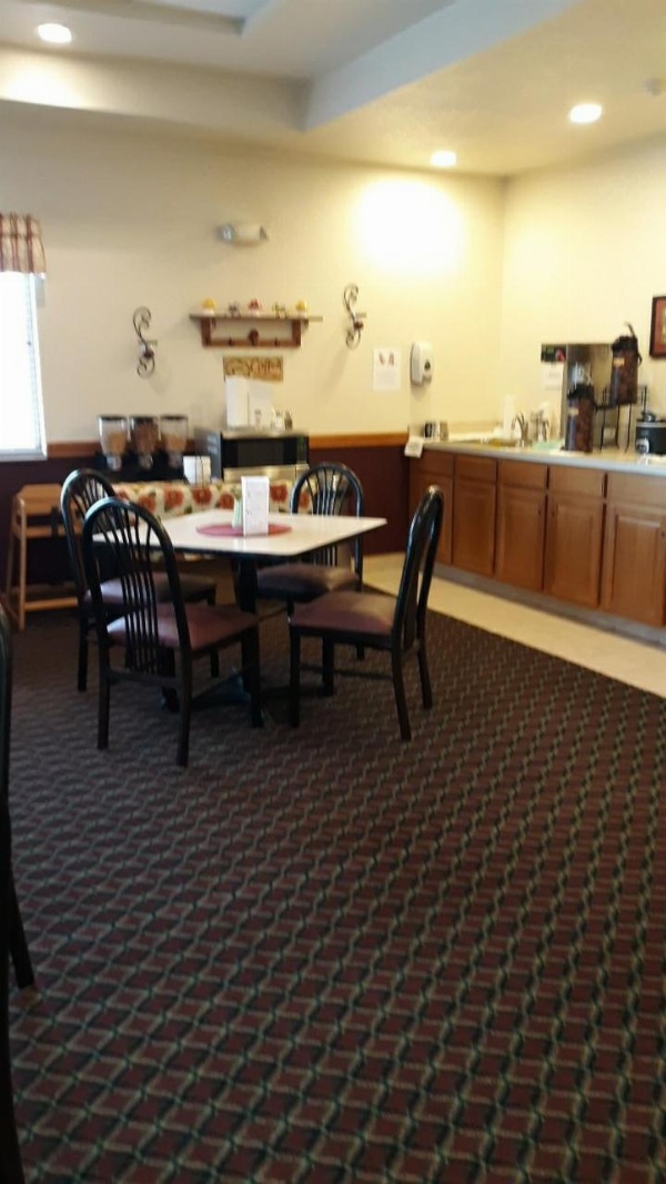 Herington Inn and Suites image 4
