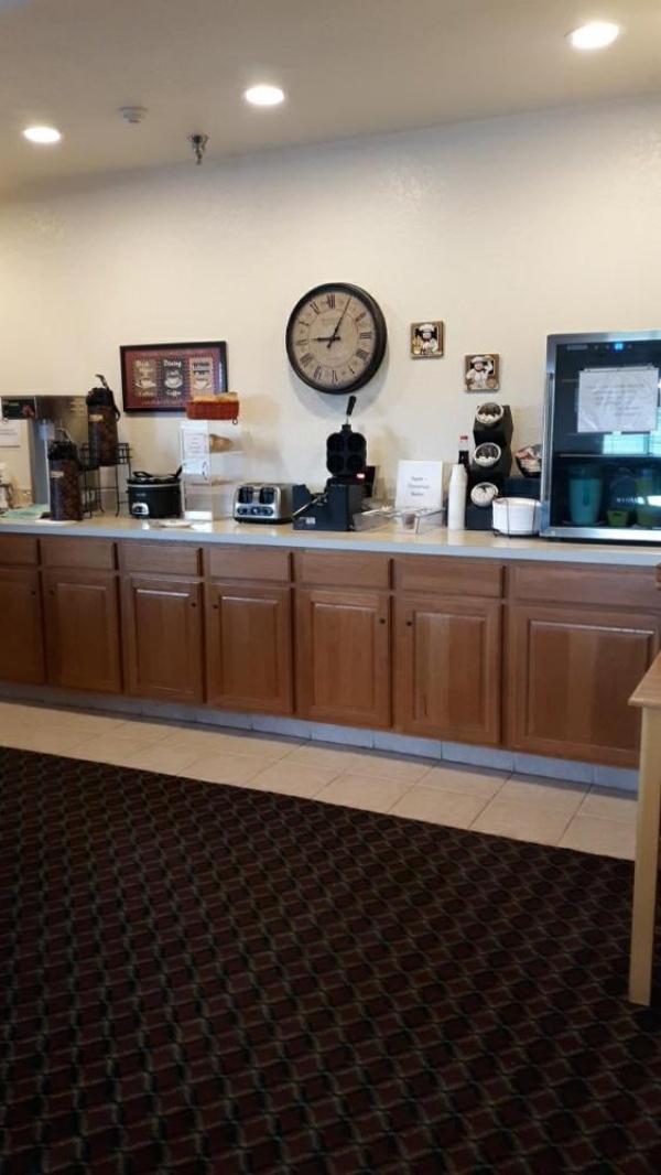 Herington Inn and Suites image 8